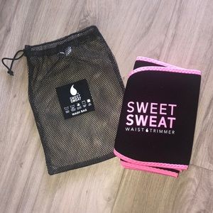 Sweet Sweat Waist Trimmer with Wash Bag Size- Med 33”-38”